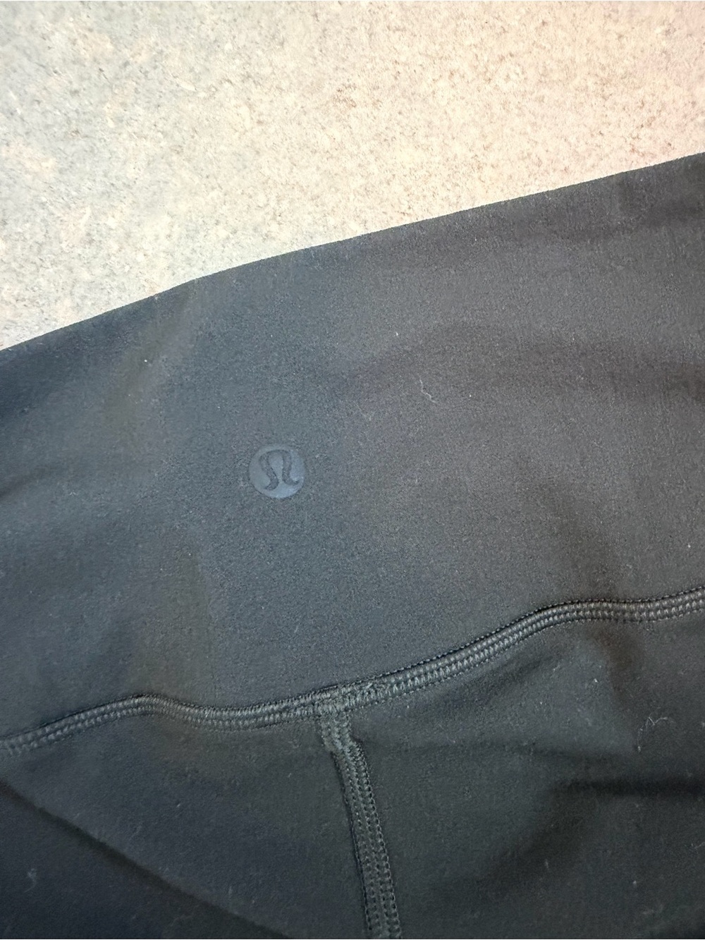 Lululemon - Picture 6 of 6